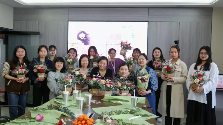 婦女節(jié)|巾幗綻芳華，致敬最美的她！
